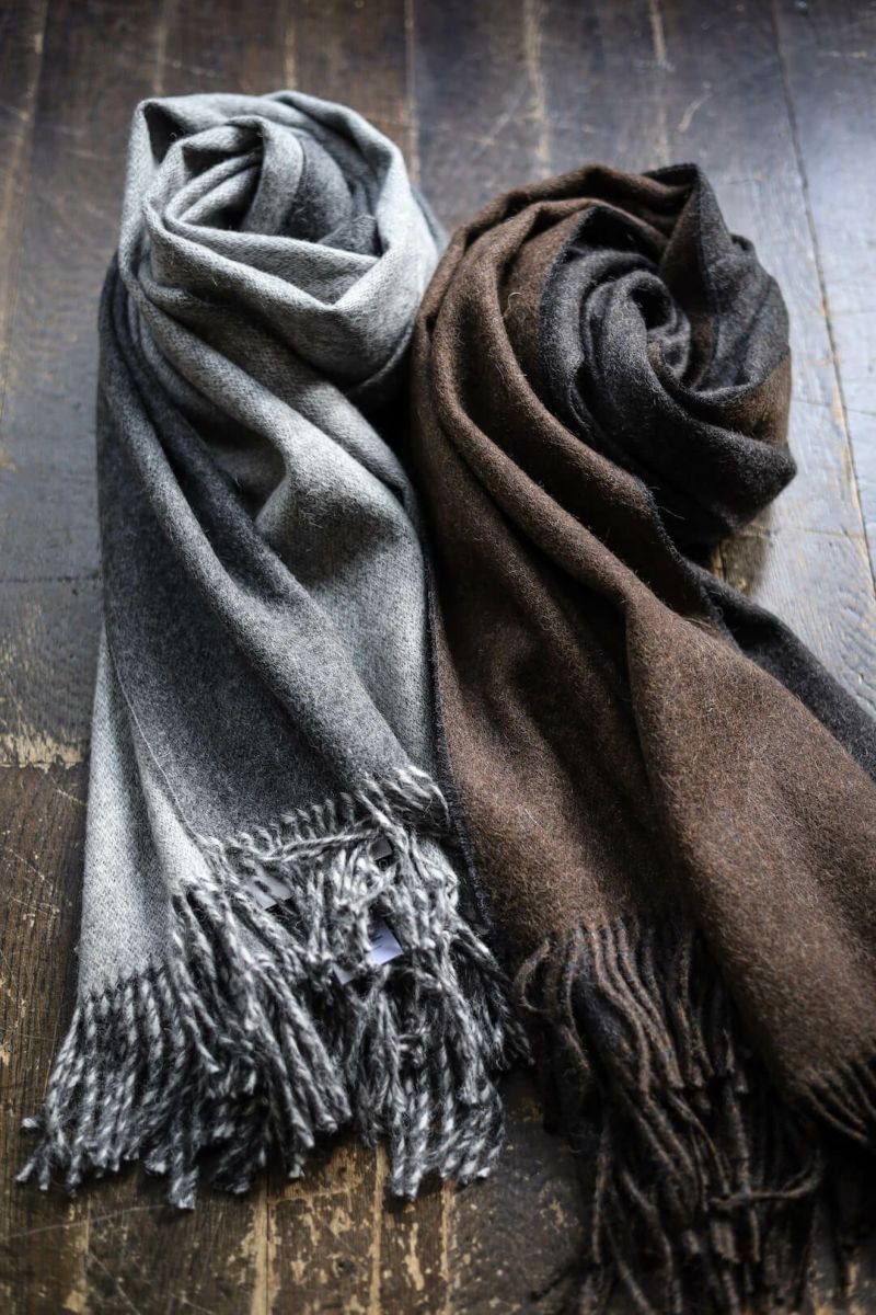 The Inoue Brothers Non Brushed Large Stole｜トゥモローランド